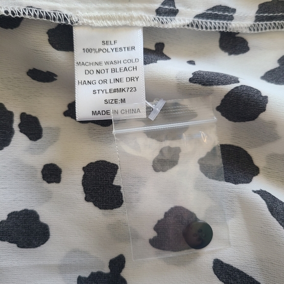Mazik Button Down Blouse Black White Animal Print Size Medium - Picture 7 of 7
